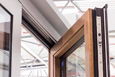 Пластиковые окна на заказ: Установка окон-дверей-фасадов-витражей Пластиковые окна и панорамное — 6