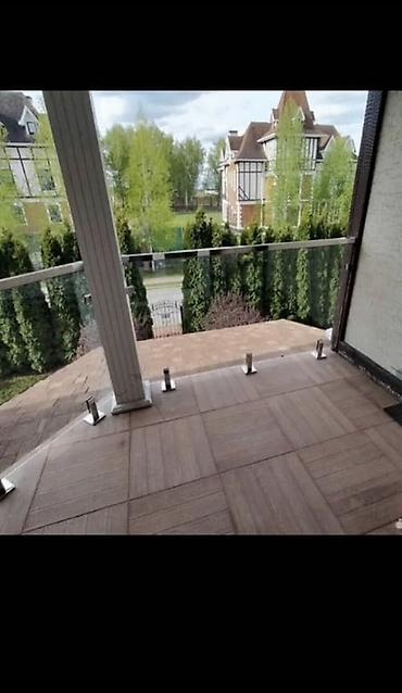 детский парк: На заказ Цельностеклянная перегородка, Монтаж — 7