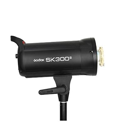 softbox: Godox SK300II studiya işıqlandırma dəsti Məzmun: - Godox SK300II — 2