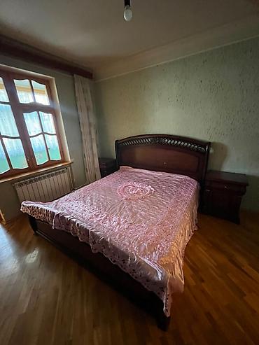 yataq taxt: Klassik üslubda tam yataq otağı dəsti Komplekt tərkibi: - 2 nəfərlik — 2