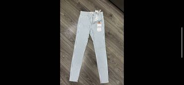 mont pantalone: XS (EU 34), Normalan struk, Drugi kroj pantalona