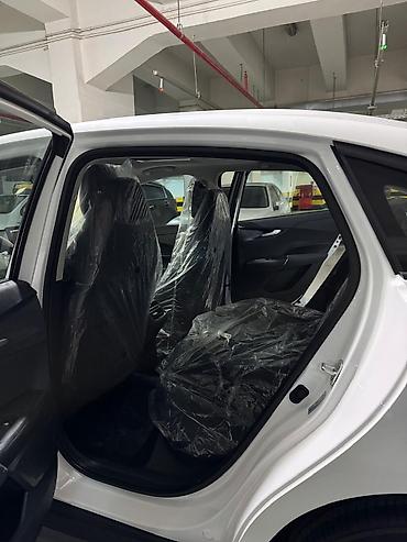 Dongfeng: Dongfeng : 1.5 l | 2026 il Sedan — 9