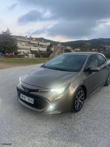 Toyota: Toyota Corolla: 1.8 l. | 2022 έ. Χάτσμπακ — 1