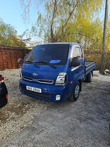 ford cargo: Kia Bongo (однотонный грузовой бортовой пикап) мусур кирпич таш — 1