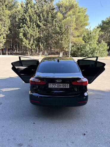 Kia: Kia Forte: 1.8 l | 2015 il Sedan — 6