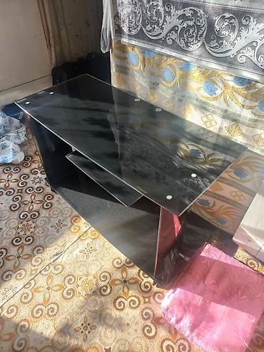 suse masa: Qara şüşə TV masası / media stendi - Material: qalın temperli qara — 2