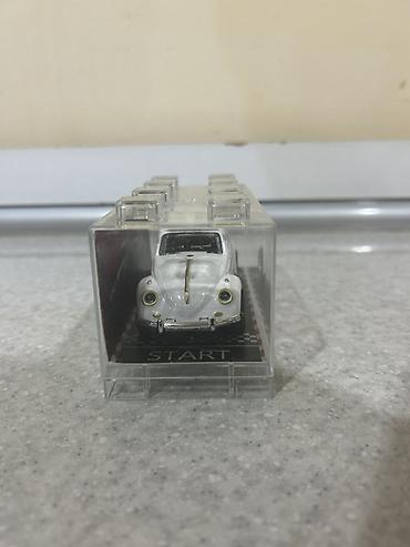 Masaüstü kolleksiya üçün miniatür avtomobil modeli. - Model: Klassik — 2