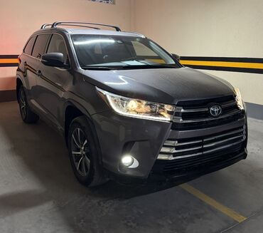 Строительные леса, стойки: Toyota Highlander: 2021 г., 2.5 л, Автомат, Гибрид, Универсал
