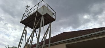 1 tonluq su ceni: Bak, Metal, 4000 l l, İşlənmiş