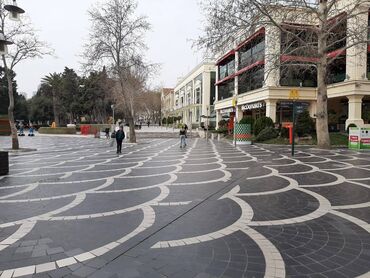 Uzunmüddətli kirayə mənzillər: Sahil işəri şəhər metrosunun yaxınlığında(Torqovuda) 4 mertebəli — 23