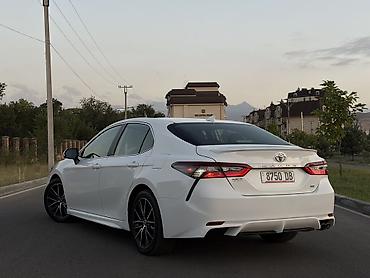 ram 2500: Toyota Camry: 2021 г., 2.5 л, Автомат, Бензин, Седан — 2