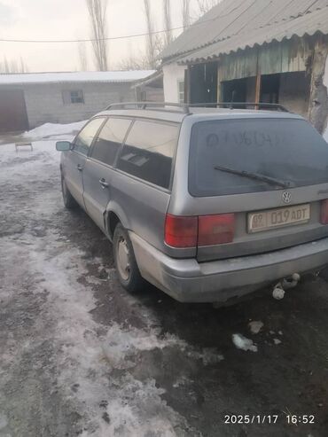 салон ваз 2109: Volkswagen Passat: 1993 г., 2 л, Механика, Бензин