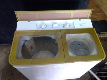 женская платя: Продаю стиральную машинку полуавтомат все хорошо работает кроме