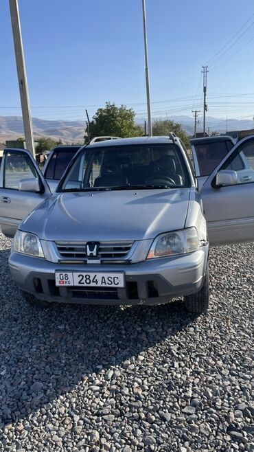 срочно срочно продам машину: Honda CR-V: 2001 г., 2 л, Автомат, Бензин, Кроссовер