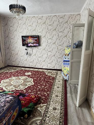 Продажа коттеджей и домов: Дом с двором и хозяйственными постройками.общем 10 соток - Участок — 9