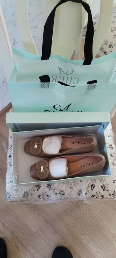 Tuflilər: Tuflilər, Ölçü: 38, Yeni lalafo.az -da Tuflilər: Tuflilər, Ölçü: 38, Yeni