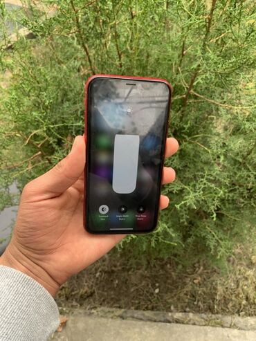 телефон маленький: IPhone Xr, Красный