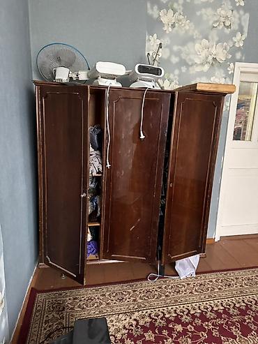 Спальные гарнитуры: Набор мебели для дома: - Шкаф трёхстворчатый с зеркалами: центральная — 11