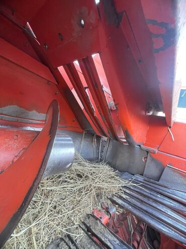 Тюковые пресс-подборщики: Тюковый пресс-подборщик (поршневой), красный. Назначение: - Подбор — 10