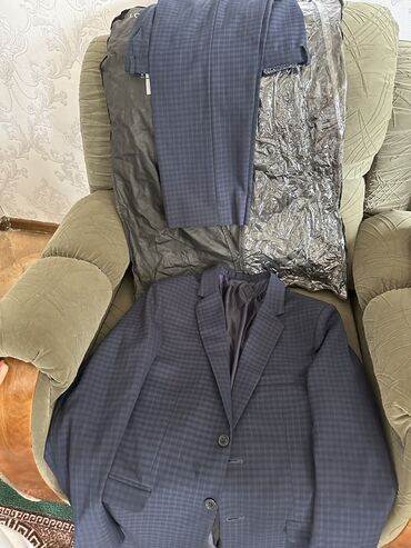 sony xav 63: Продаётся мужской костюм 1000новый,48 размер