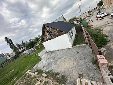 Жер тилкелери: 12 соток, Курулуш — 6