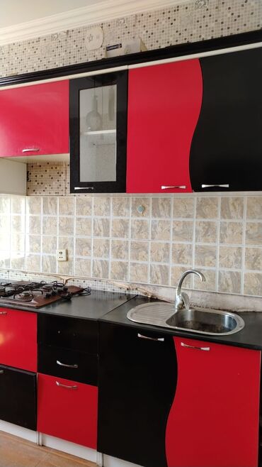 Otaqların satışı: 3 otaqlı mənzil – işıqlı və səliqəli planlama - Geniş zal: klassik — 5