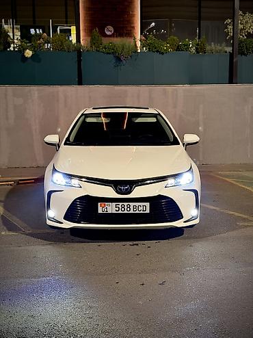 Toyota: Toyota Corolla: 2019 г., 1.8 л, Вариатор, Гибрид, Седан — 3