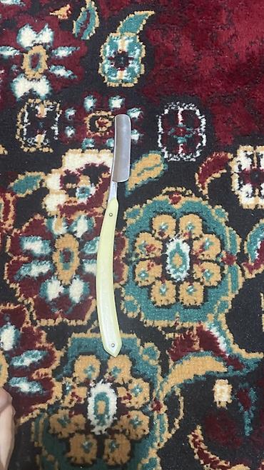 коллекционная: Опасная бритва (straight razor) с классическим складным механизмом — 1