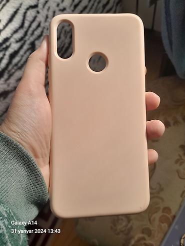Elektronika: Telefon Qabları(Kabro) 3 Dənəsi İşlanməyib 3 ü Az işlənib — 8