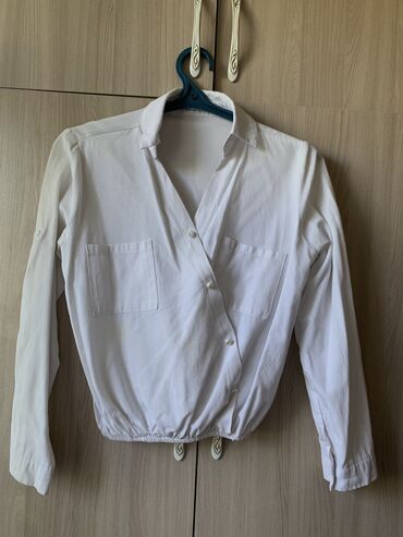 белые рубашки женские: Школьная форма, цвет - Белый, Б/у