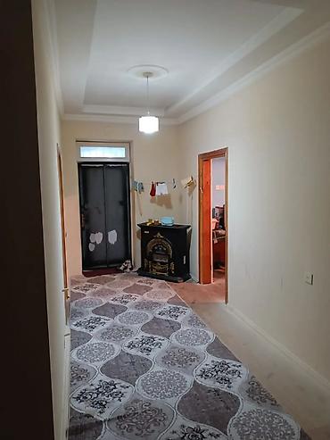 3 otaqlı evlər satış: Həyət evi satılır - 1 mərtəbəli, manqal damlı (qırmızı metal kirəmit) — 3