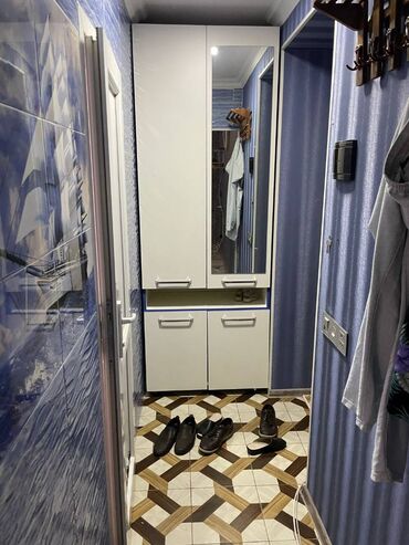 Uzunmüddətli kirayə mənzillər: Neftcilər metrosu yanında mənzil kirayə verilir. Mərtəbə 5/3. Ümumi — 8