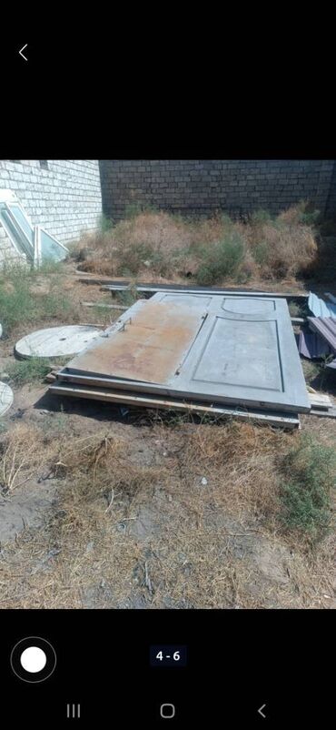 Digər tikinti materialları: Darvaza hunduru 3metir,eni 4metir.cox qalin darvazadir