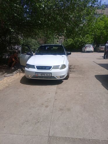 Daewoo: Daewoo Nexia: 2009 г., 1.5 л, Механика, Бензин, Седан