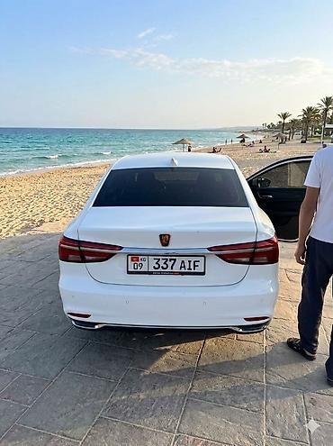 byd e1: Roewe Ei6: 2019 г., 1.5 л, Робот, Гибрид, Седан — 5