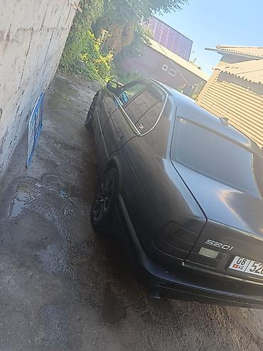 bmw e34 3 2: BMW 520: 1991 г., 2 л, Механика, Бензин, Седан — 4