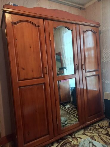 пластиковый стулья: Уктоочу бөлмө гарнитуру, Колдонулган, Эки кишилик керебет, Шкаф, Трюмо, Башка өлкө, Жыгач, Өзү алып кетүү