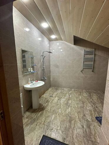 Uzunmüddətli kirayə mənzillər: Bineqedi rayonu 8 mkr Azadliq prospekti Azadliq metrosu yaxinliginda — 16