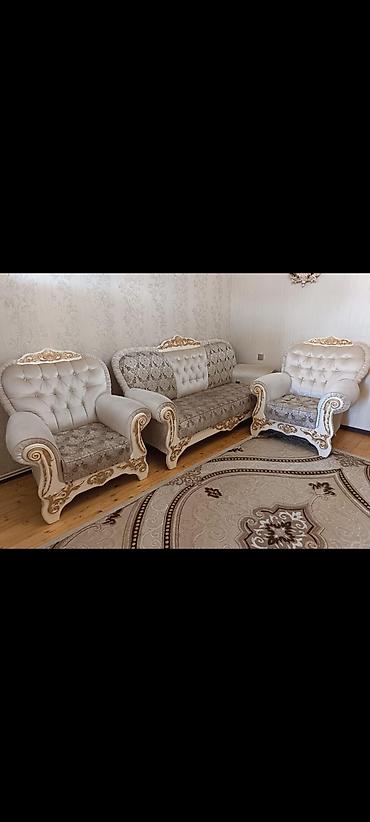 İşlənmiş, Divan, 2 kreslo