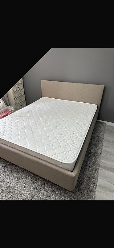 двухспальный кровать: 🛏️ СРОЧНО ПРОДАЁТСЯ КРОВАТЬ С МАТРАСОМ! 📏 Размер: 160 × 200 см 🇷🇺 — 4