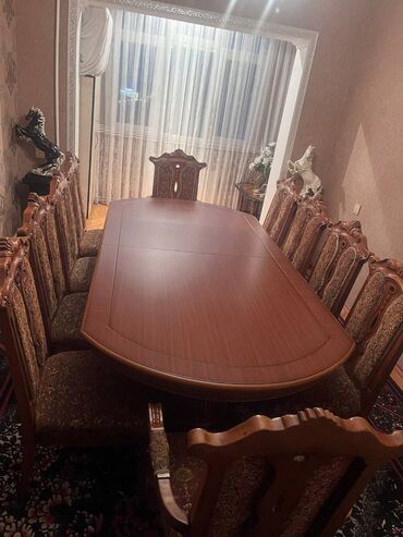 balkon ucun stol: İşlənmiş, Dördbucaq masa