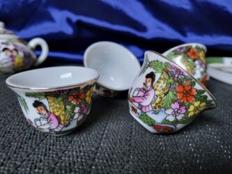 Kuhinjski setovi: Kineski nov porcelanski servis za caj iz 70ih.godina. Kineski — 13