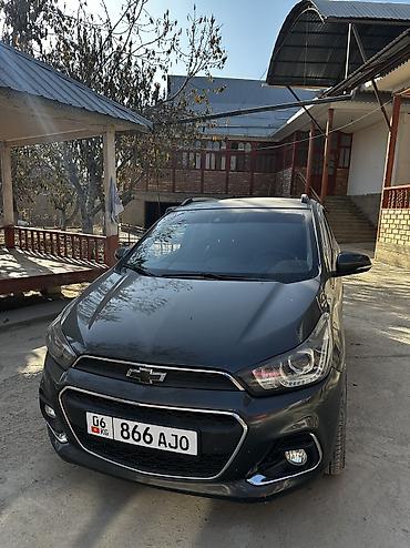 highlander platinum: Chevrolet Spark: 2017 г., 0.1 л, Автомат, Бензин, Хэтчбэк — 1