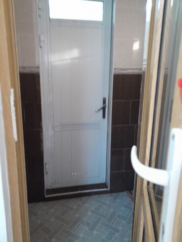 Uzunmüddətli kirayə mənzillər: Mərdəkanda qaranquş sanatoryanın yaxınlığında 3 otaqlı ev kirayə — 7