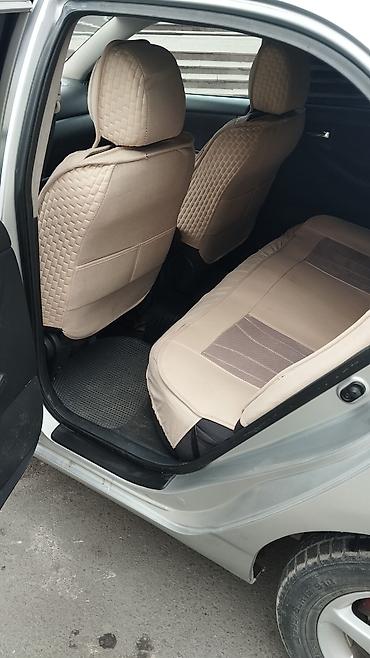 Toyota: Toyota Corolla: 2002 г., 1.8 л, Механика, Газ, Седан — 8