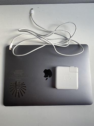 inter core i7: MacBook Pro 13"3 (2017, два порта Thunderbolt 3) Характеристики: - — 2