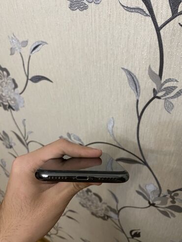 Apple iPhone: IPhone X, 256 GB, Space Gray, Face ID — 9