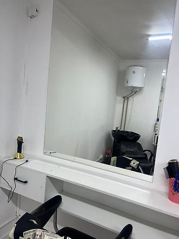 Коммерческая недвижимость: Аренда кабинетов в салонах красоты, 14 м², Для парикмахера — 4