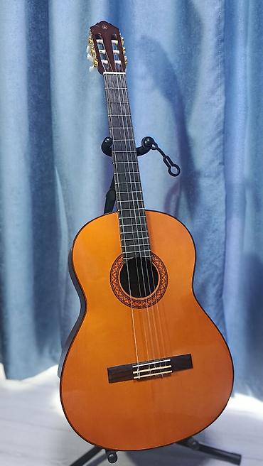 Классическая гитара Yamaha С70 (нилоновые струны) продам срочно.торг