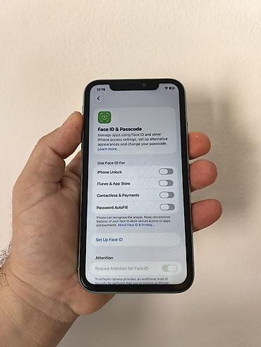 iphone хs: Iphone 11 mint sim free icloud free, sa 64 gb memorije. Telefon je — 4